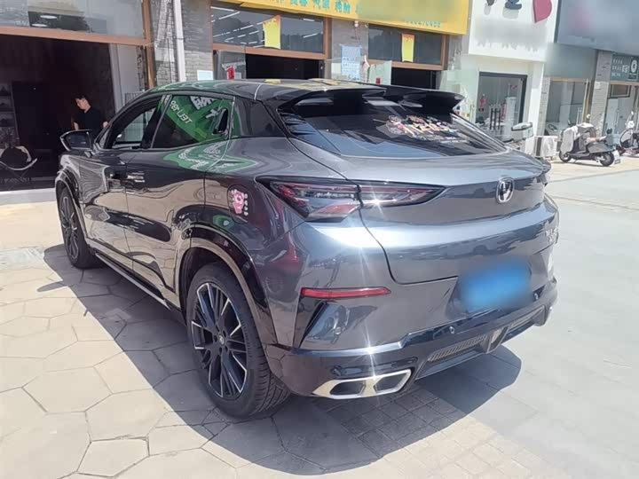 Changan UNI-T 2023 1.5 T Premium — фото 5
