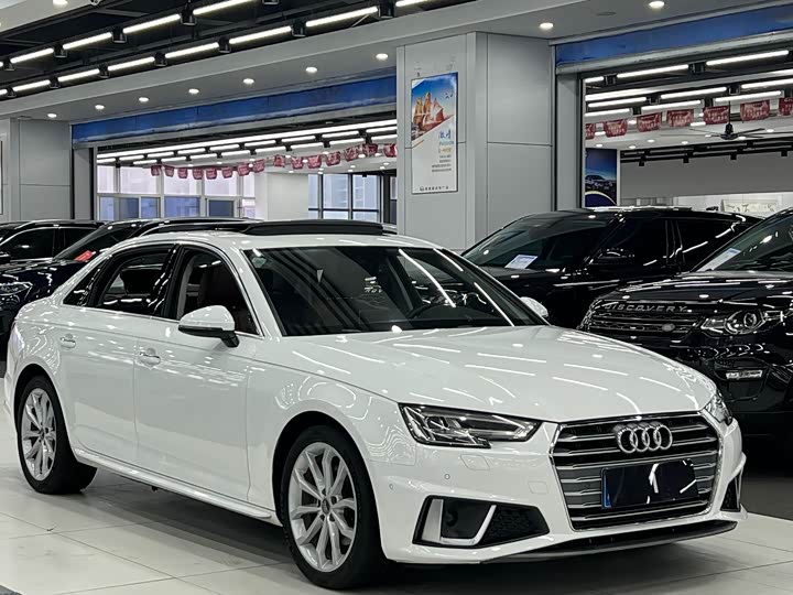 Audi A4L 2019 40 TFSI V — фото 3