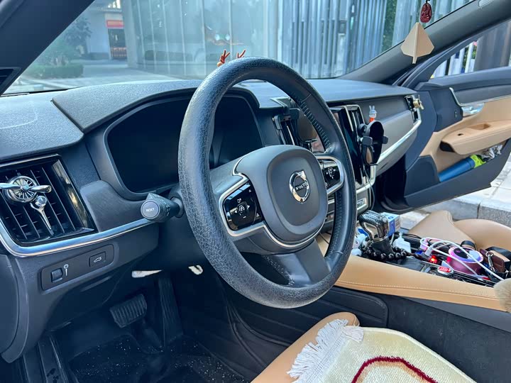 Volvo V90 2017 Cross Country T 5 AWD — фото 20
