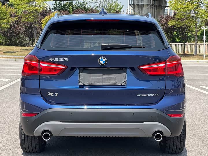 BMW X1 2019 s Drive 20 Li Leading — фото 8