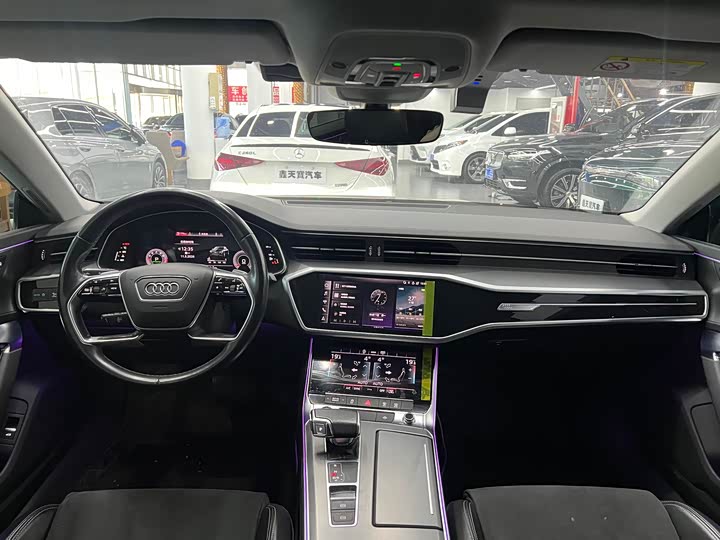 Audi A7L 2024 45 TFSI S-line — фото 9