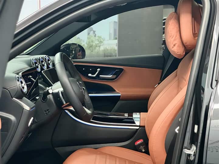 Mercedes-Benz GLC 2024 GLC 260 L 4 MATIC Luxury 5 — фото 6