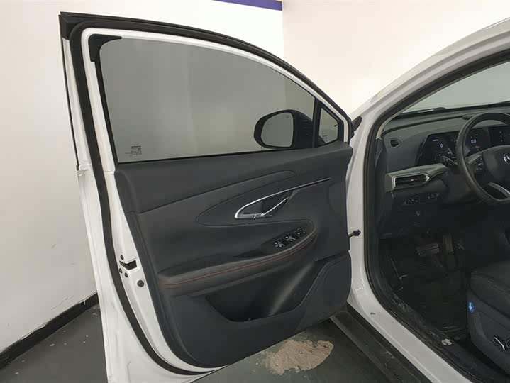 Changan UNI-T 2020 1.5 T Premium — фото 7