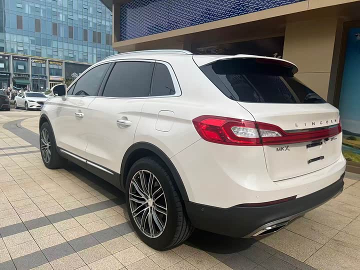 Lincoln MKX 2015 2.0 T 4 WD — фото 24