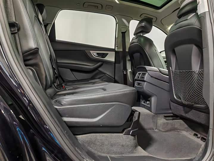 Audi Q7 2019 45 TFSI Comfort — фото 6
