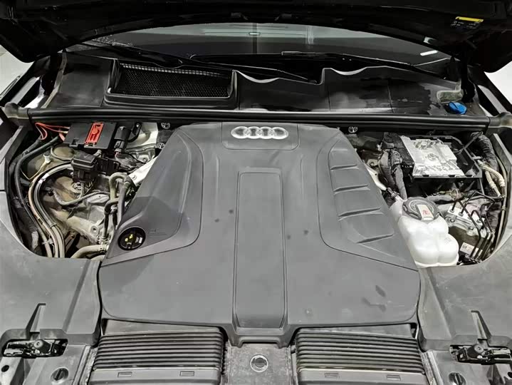 Audi Q7 2019 45 TFSI Comfort — фото 16