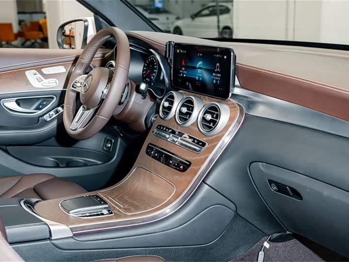 Mercedes-Benz GLC 2022 GLC 300 L 4 MATIC — фото 19
