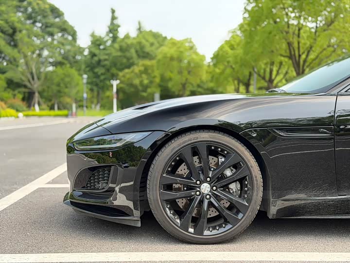 Jaguar F-TYPE 2022 P 300 R-DYNAMIC BLACK — фото 3