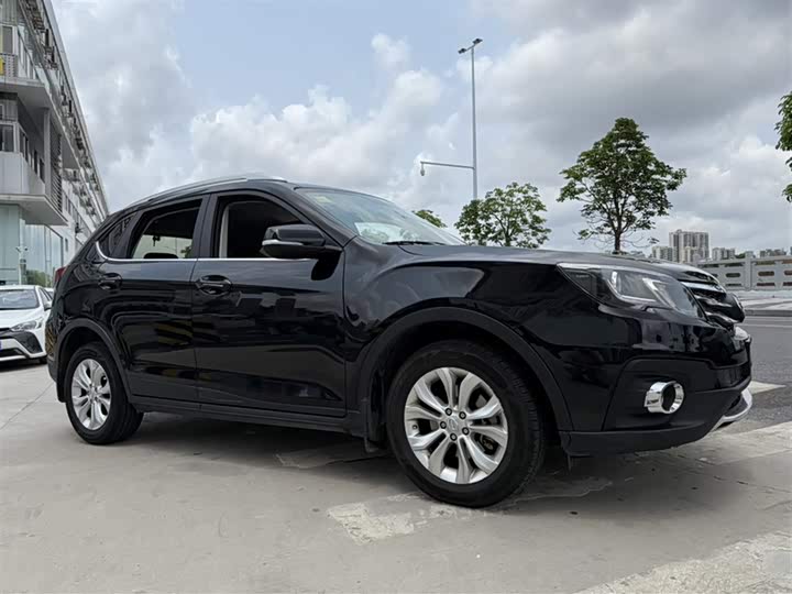 Trumpchi GS5 Super 2015 1.8 T AT 4 WD — фото 9