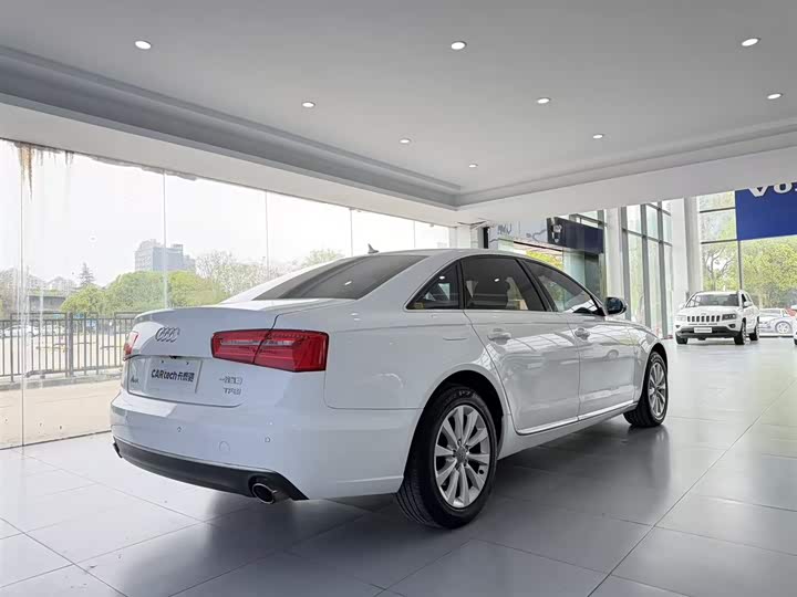 Audi A6L 2014 TFSI Comfort — фото 4