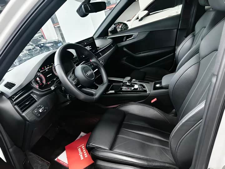 Audi A4L 40 TFSI люкс-динамик — фото 8