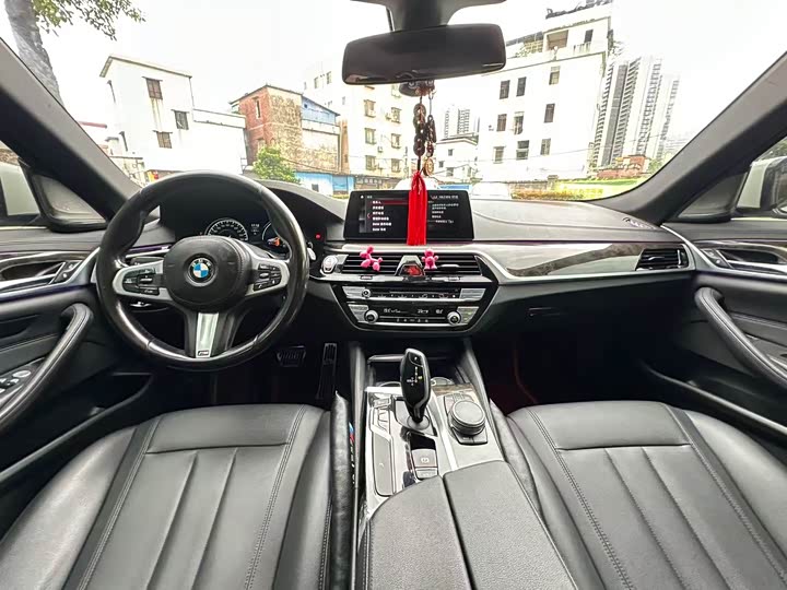 BMW 5 Series 525Li M спортпакет — фото 5
