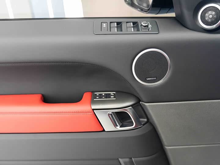 Land Rover Range Rover Sport — фото 15