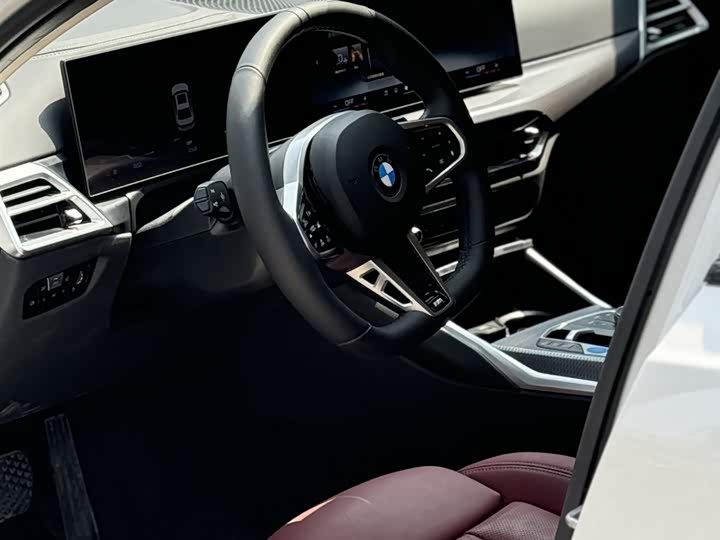 BMW i3 2024 e Drive 40 L — фото 6