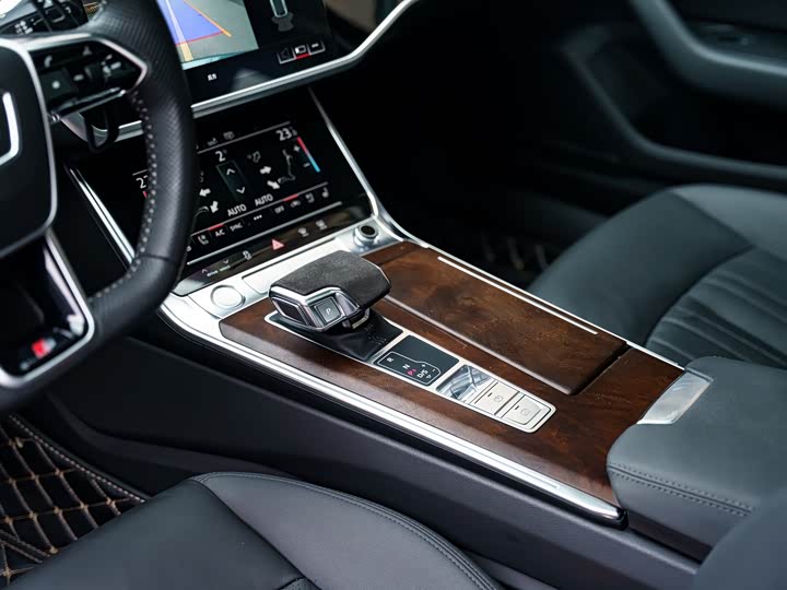 Audi A6 2020 allroad quattro 55 TFSI — фото 12