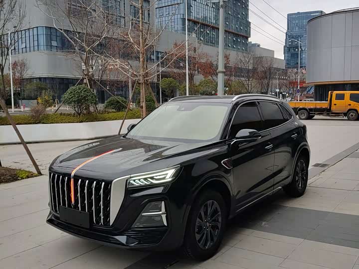 Hongqi HS5 2023 2.0 T Pro — фото 1