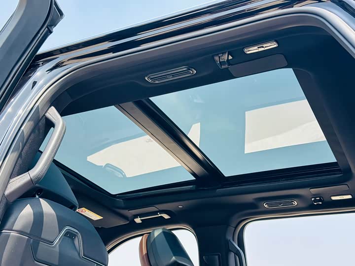 Lincoln Navigator — фото 19