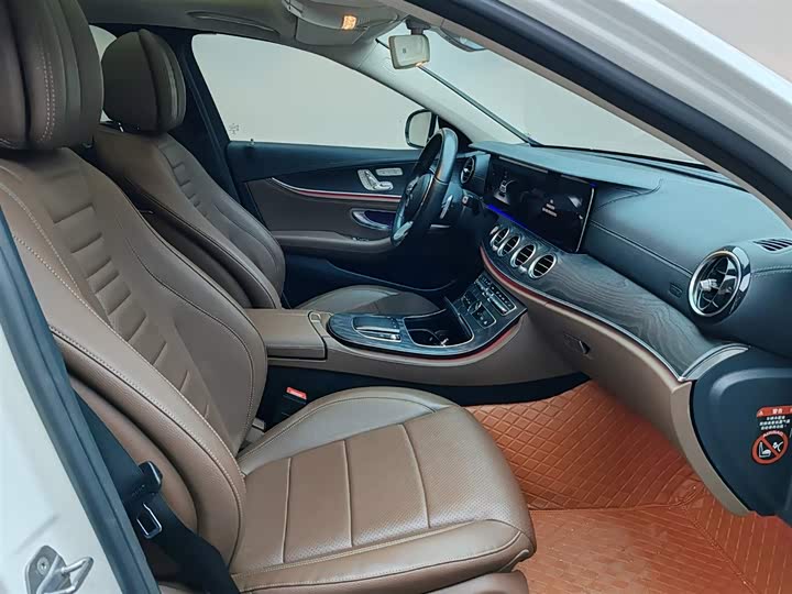 Mercedes-Benz E-Class 2019 E 300 L — фото 9