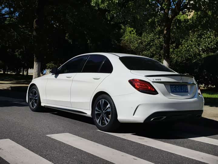 Mercedes-Benz C-Class C 260 спорт — фото 9