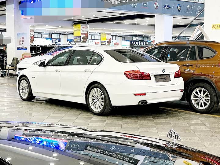 BMW 5 Series 525Li — фото 4