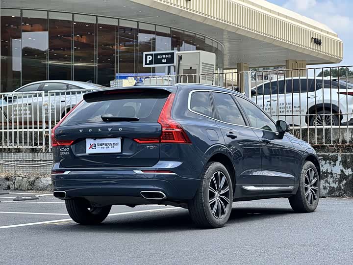 Volvo XC60 T5 полный привод люкс — фото 5