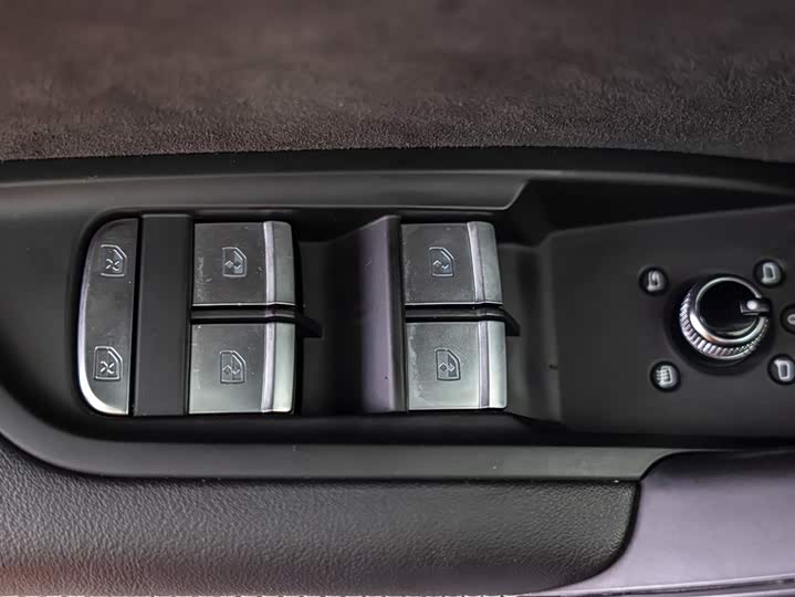 Audi Q5L 2024 45 TFSI — фото 17