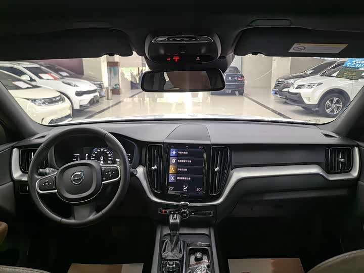 Volvo XC60 2021 T 5 4 WD — фото 12