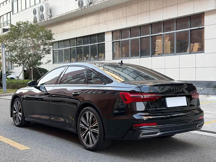 Audi A6L 40 TFSI — фото 17