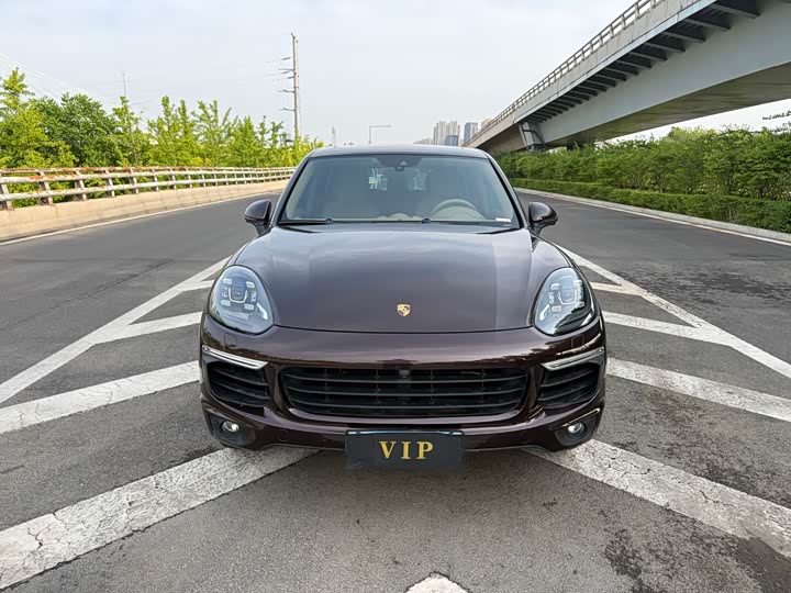 Porsche Cayenne 2018 Cayenne 3.0 T — фото 2