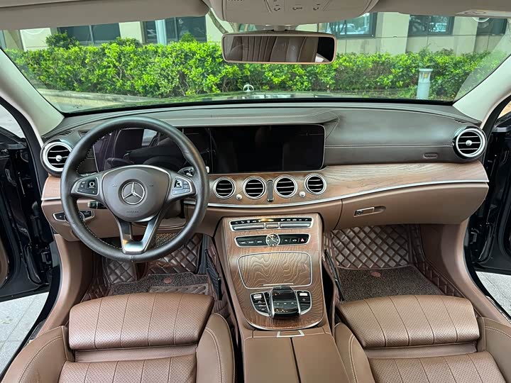 Mercedes-Benz E-Class рестайлинг E 200 L — фото 5