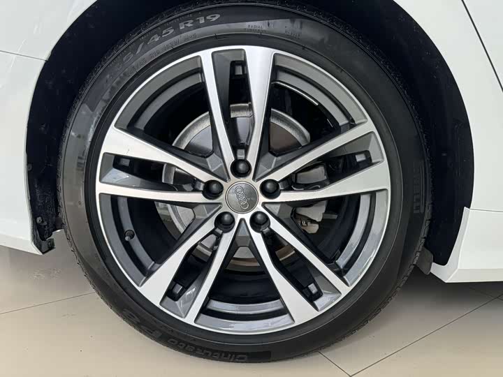 Audi A6L 2020 40 TFSI — фото 15
