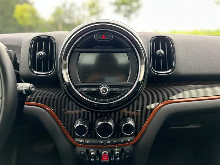MINI Countryman — фото 16