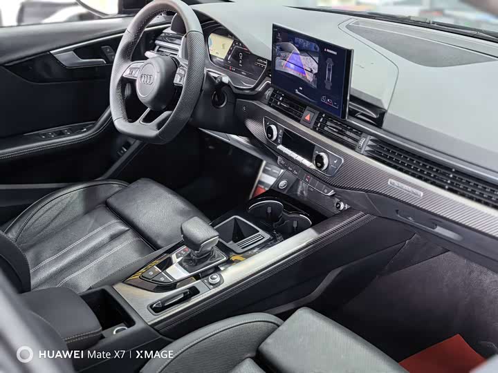 Audi A4L 2024 40 TFSI quattro RS — фото 6