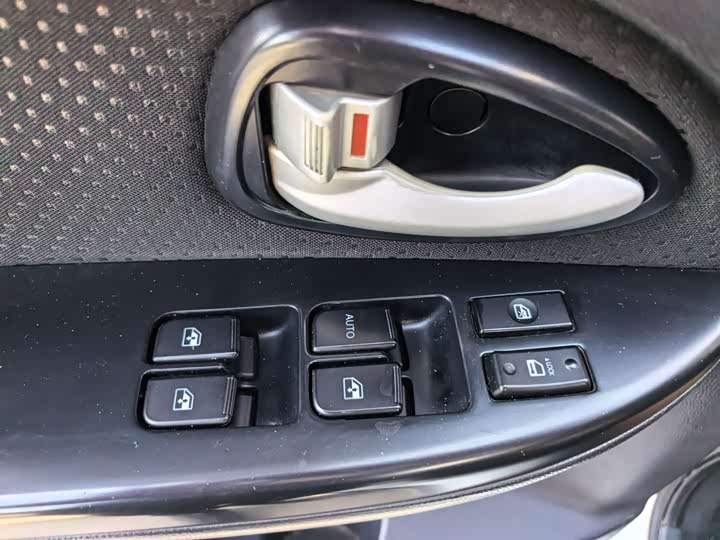 Changan CX20 2014 1.4 L IMT IV — фото 16