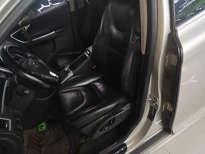 Volvo XC60 2017 T 5 AWD — фото 15