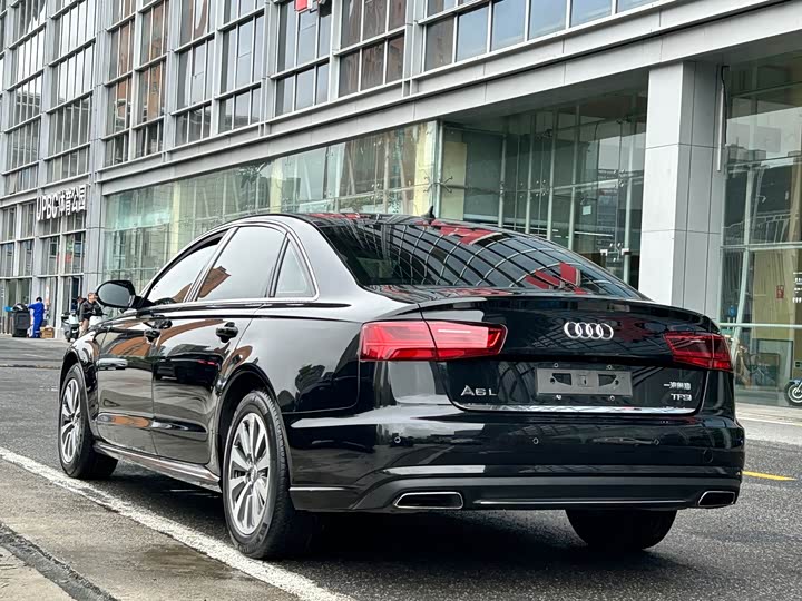 Audi A6L TFSI комфорт — фото 6