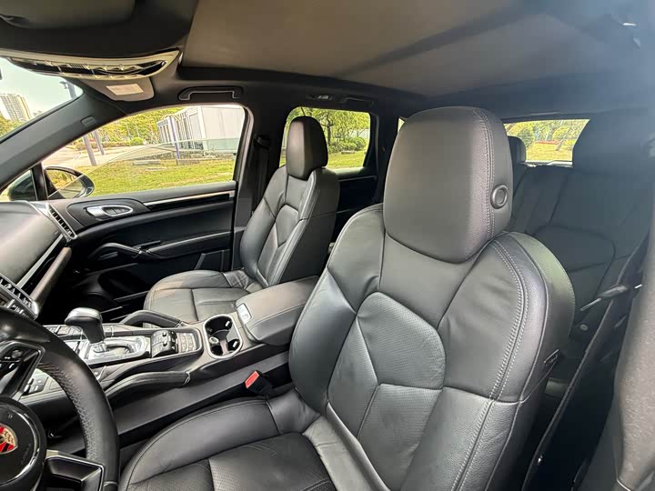 Porsche Cayenne 2015 Cayenne 3.0 T — фото 17