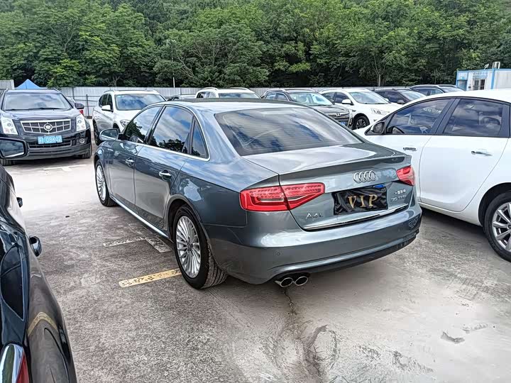 Audi A4L 35 TFSI автомат стандарт — фото 14