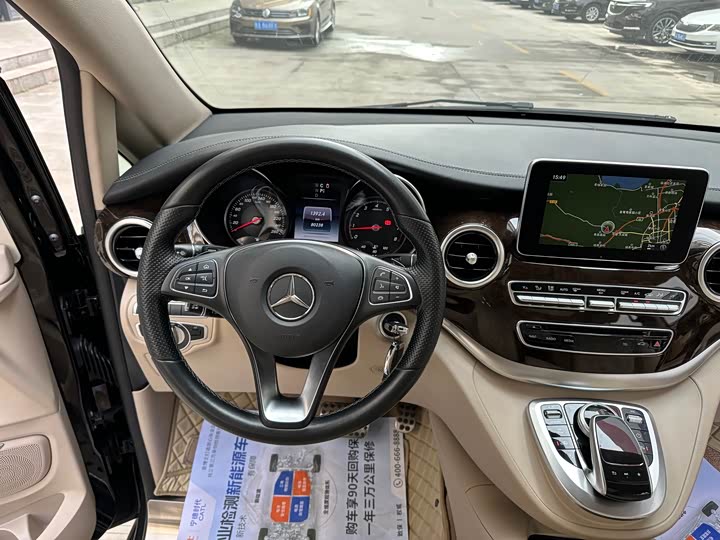 Mercedes-Benz V-Class 2017 V 260 L — фото 9