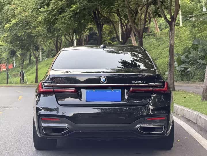 BMW 7 Series 740Li продвинутая люкс-пакет — фото 4