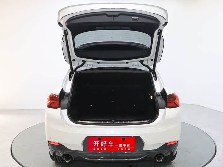 BMW X2 2023 s Drive 25i — фото 4
