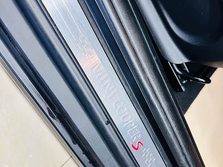 MINI Hatch — фото 18