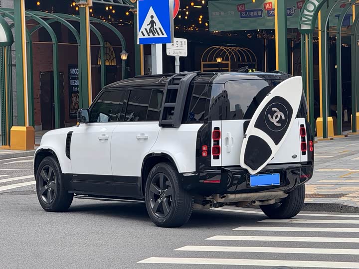 Land Rover Defender — фото 20