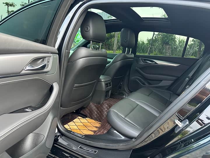 Cadillac CT 5 2024 28 T Luxury Pro — фото 12