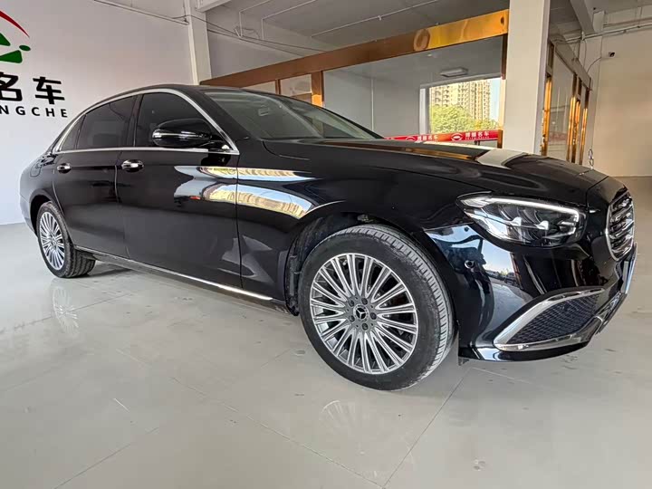 Mercedes-Benz E-Class 2022 E 260 L Sport 4 MATIC — фото 2