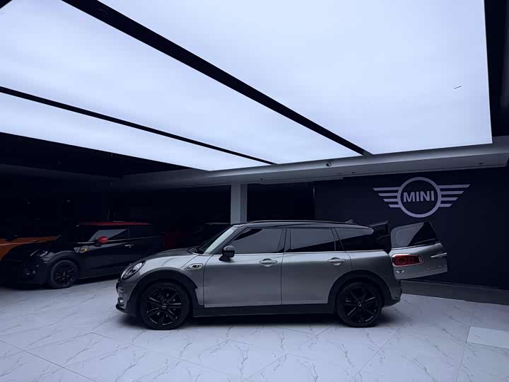 MINI Clubman — фото 7