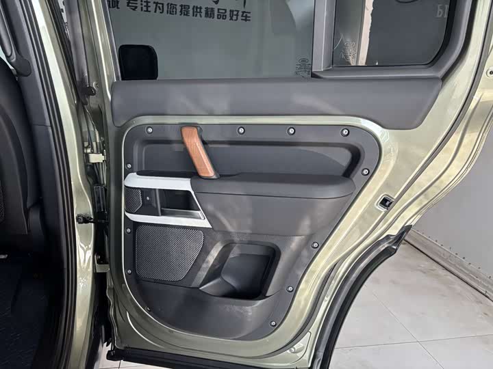 Land Rover Defender — фото 23