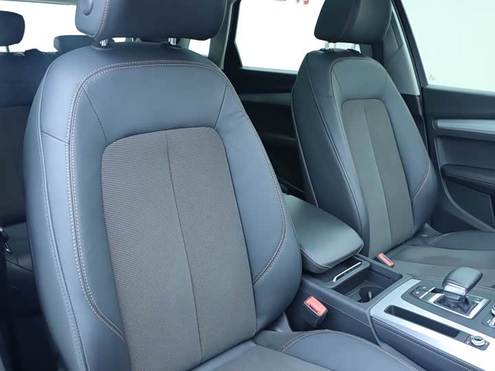 Audi Q5L 2018 40 TFSI V — фото 10
