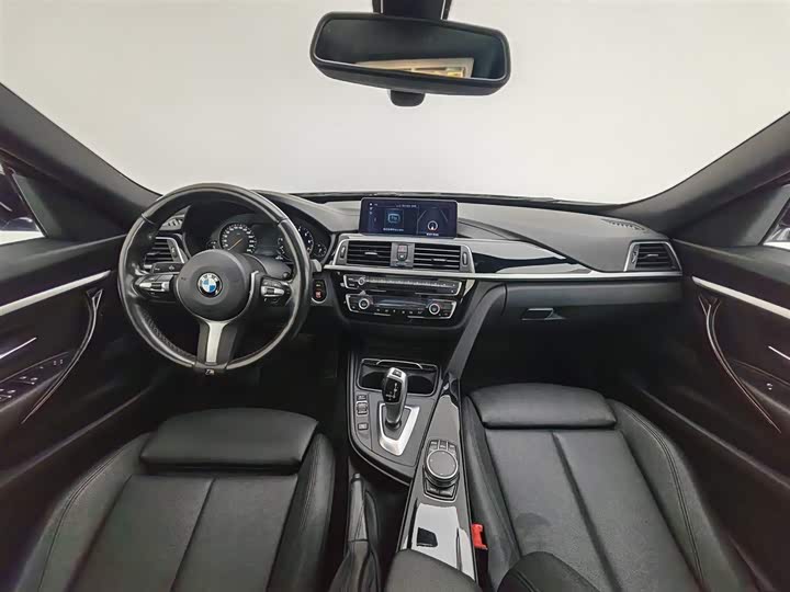 BMW 3-Series GT 2020 320i M — фото 5