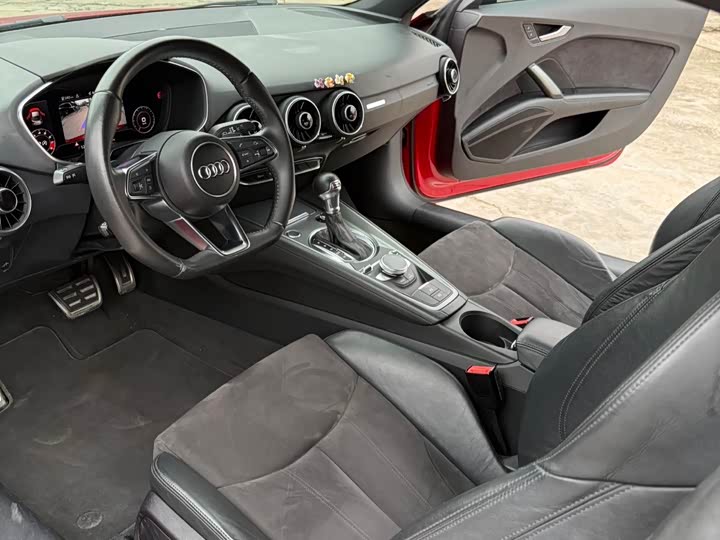 Audi TT 2015 TT Coupe 45 TFSI — фото 7